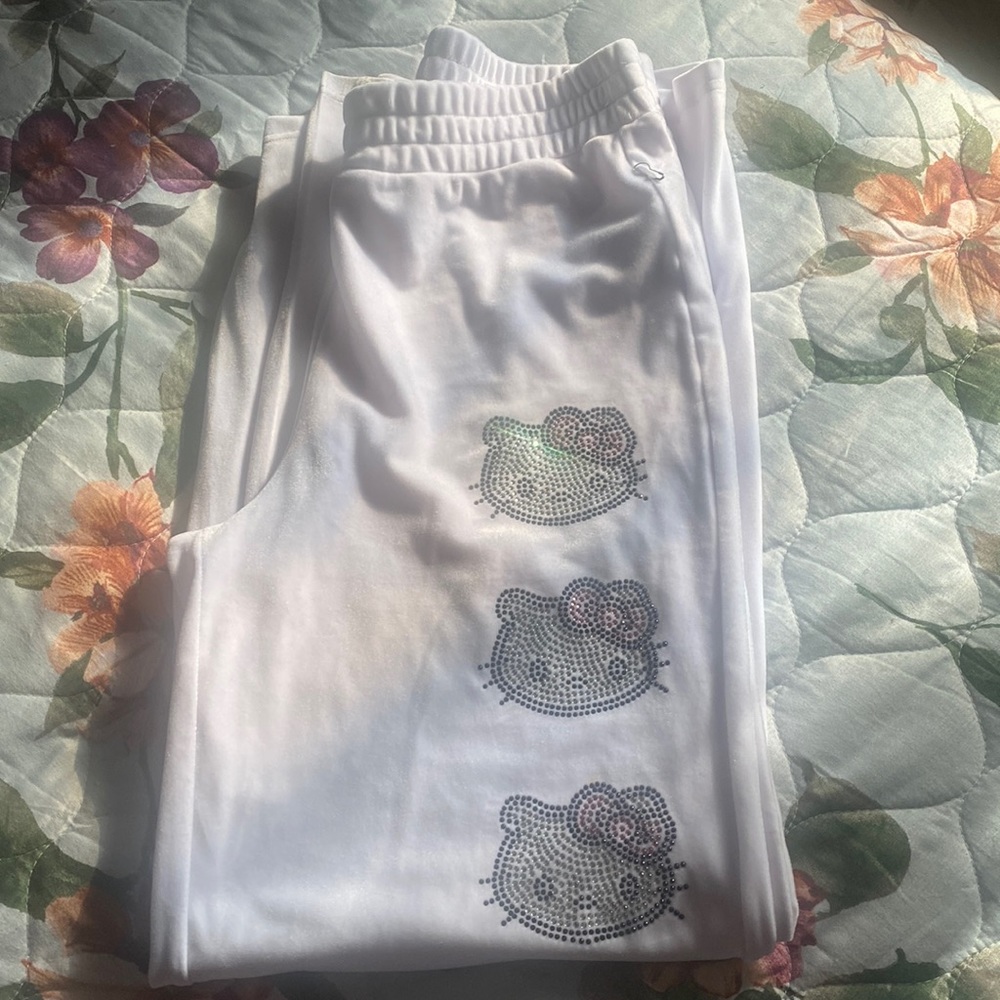 Hello kitty sweatpants
